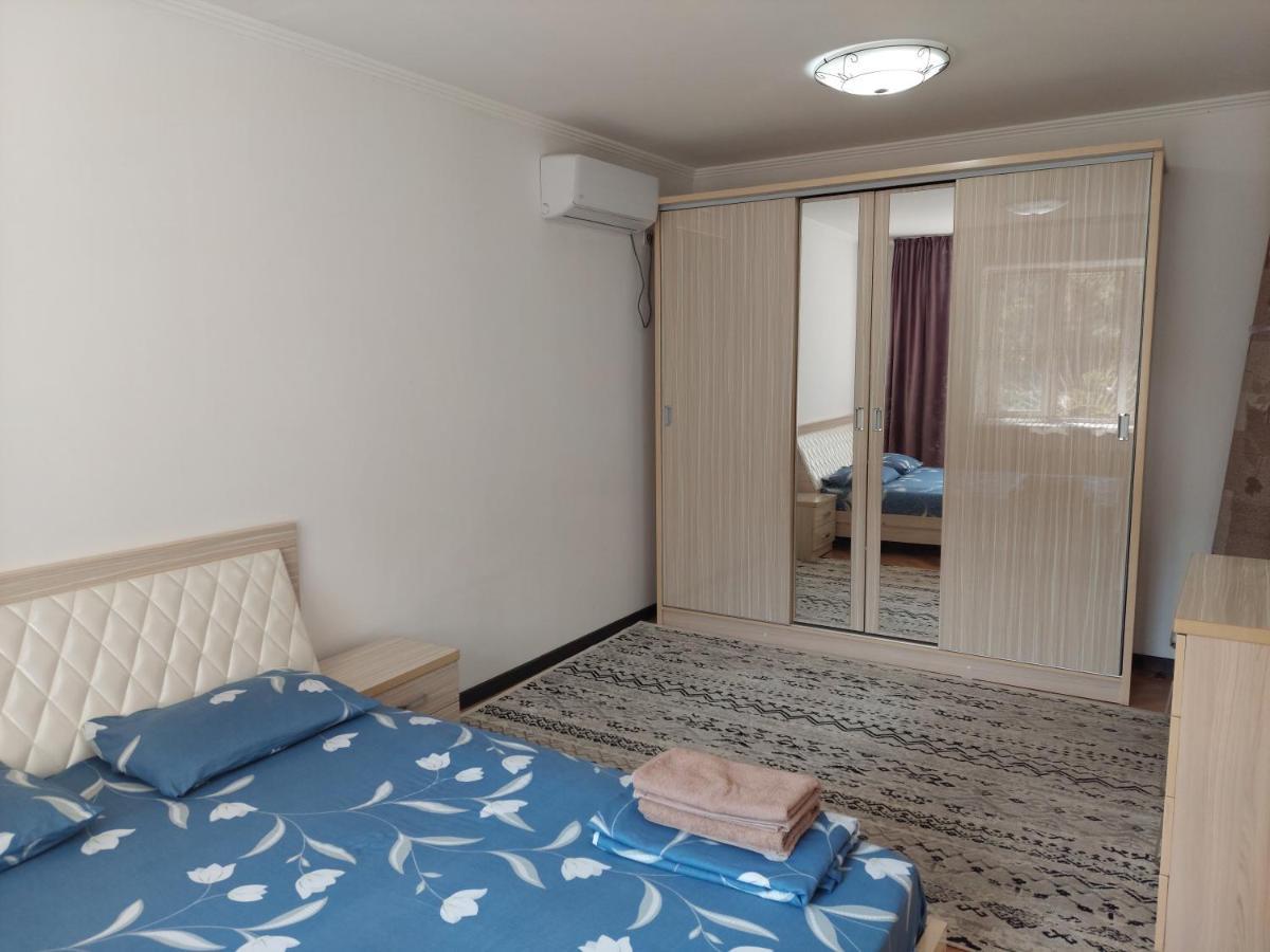Apartment On Toktogula Μπισκέκ Εξωτερικό φωτογραφία